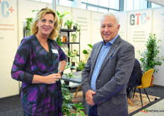 Moniek van de Put of GTC+ had a visit at the booth from Gerad Kervezee of Dnata.